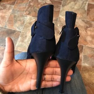 EUC Worn once, blue suede booties! Size 8